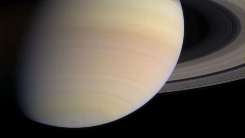 Imagem de Saturno divulgada pela NASA