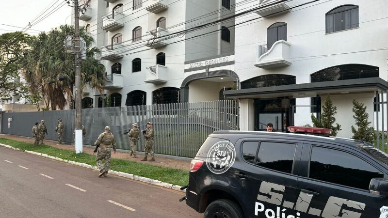 Homem de 43 anos, com vários antecedentes criminais de assaltos a bancos foi preso na tarde de ontem, em Ponta Porã. 