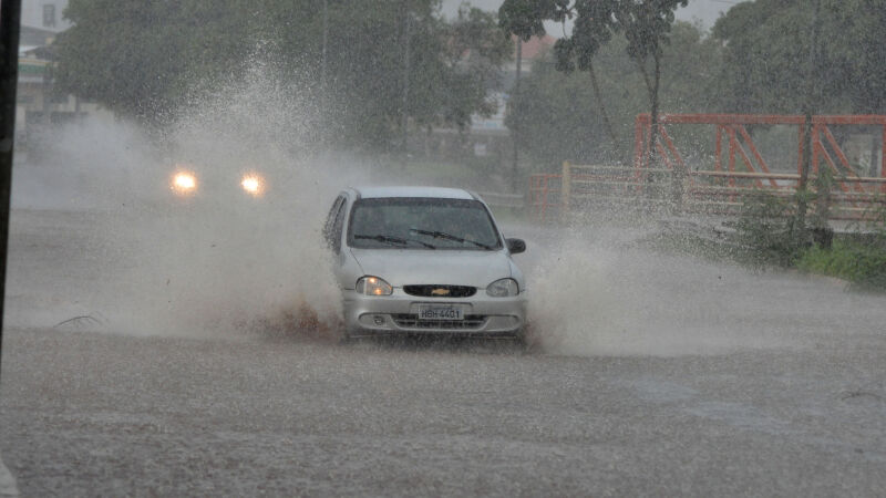 Tempestade atinge regiões isoladas de Mato Grosso do Sul nesta semana 