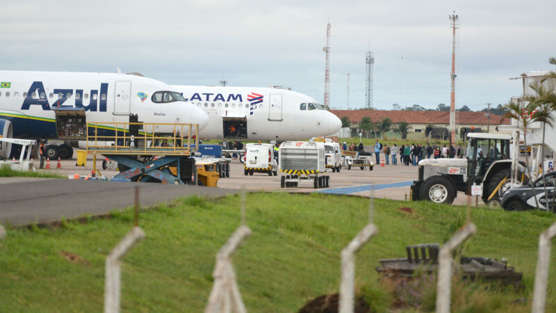 Com visibilidade prejudicada, o aeroporto opera por instrumentos em Campo Grande