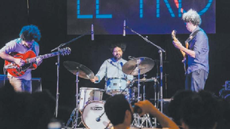 Formado por Adriel Santos (bateria), Gabriel Basso (baixo) e Gabriel de Andrade (guitarra), o grupo de jazz El Trio é uma das atrações  de Campo Grande que marcarão presença na edição deste ano do Festop