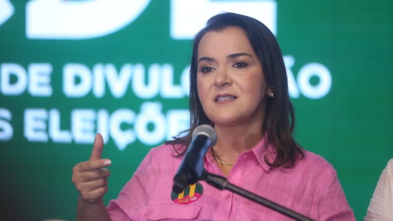 Adriane Lopes foi para o comitê celebrar a vitória com apoiadores e eleitores