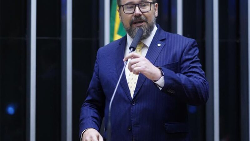 Deputado de MS quer acabar com feriados nacionais 