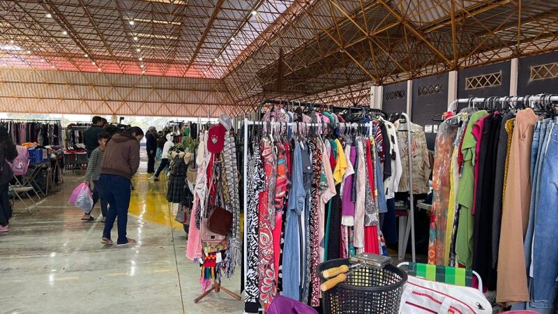 Roupa boa, bonita e barata será vendida em evento com mais de 120 brechós em um só lugar