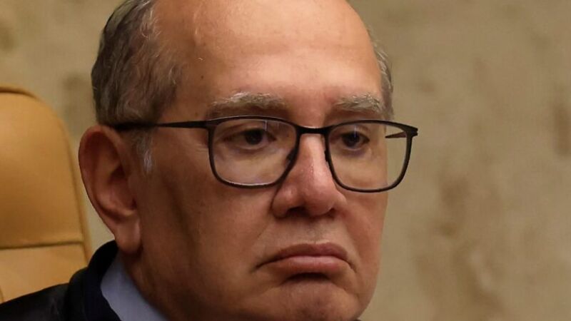 Gilmar Mendes também fez questão de condenar as tentativas de anistiar os envolvidos com os atos do dia 8 de janeiro do ano passado em Brasília