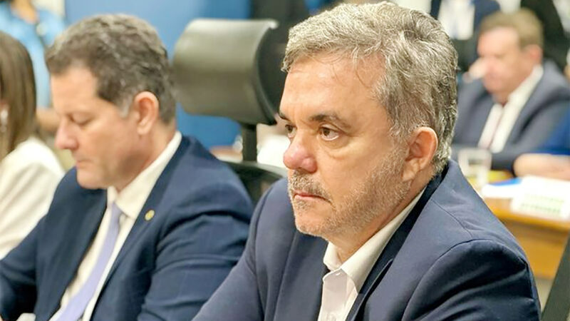 O deputado federal Vander Loubet (PT) disse que partido está em busca de novas lideranças