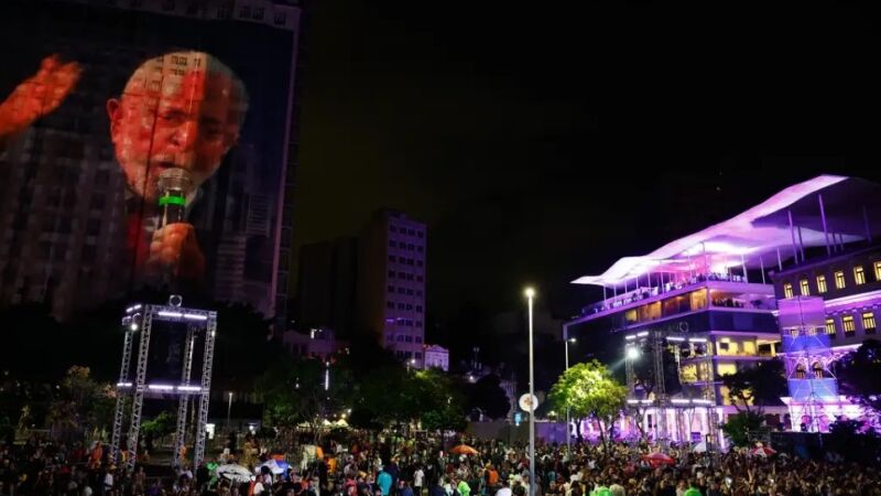 Lula promete zerar fome no país até fim do mandato