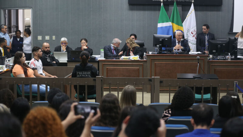 Stephanie de Jesus Silva e Christian Campoçano Leitheim sentaram no banco dos réus pelo primeiro dia no Tribunal do Júri