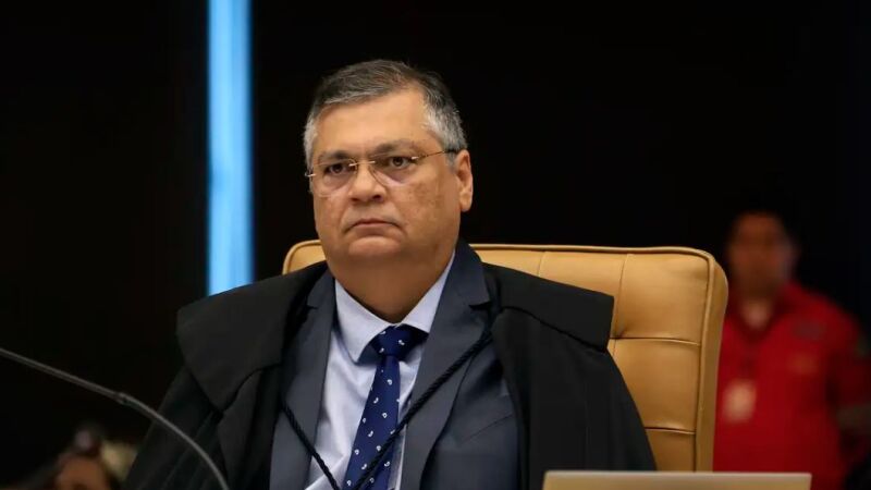 Dino libera retomada do pagamento de emendas parlamentares suspensas