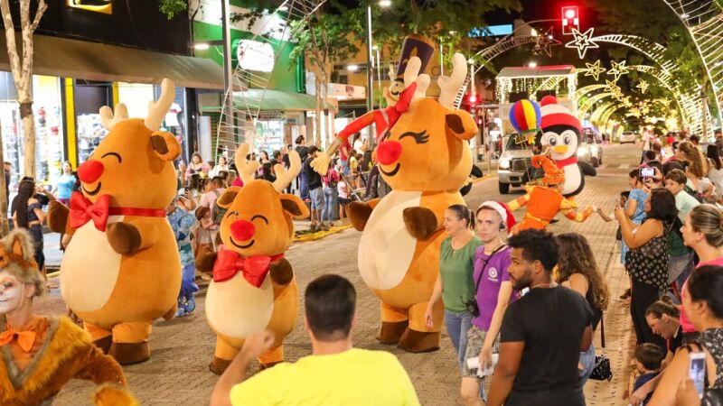 Parada Natalina na 14 de Julho têm início nesta terça-feira; confira horários