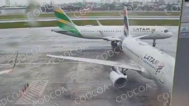 Aviões colidirem ainda em solo no Aeroporto de Congonhas, em São Paulo (SP)