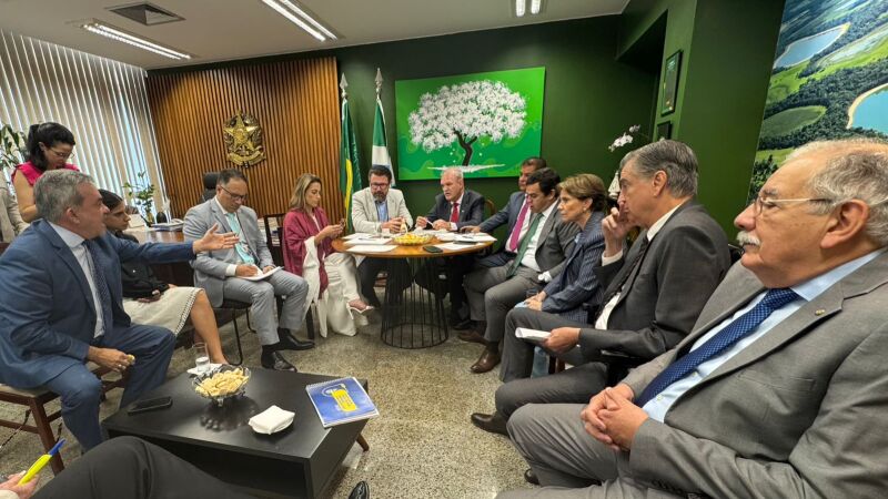 Reunião ocorreu na manhã desta quarta-feira, em Brasília