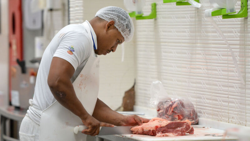 Carne foi o item que mais teve aumento no ano de 2024 em Campo Grande