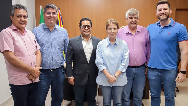 Vereadores de Campo Grande durante reunião com a senadora Tereza Cristina (PP)