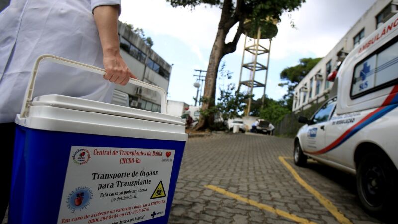 Cerca de 45 mil dos que aguardam um transplante de órgão esperam por um rim