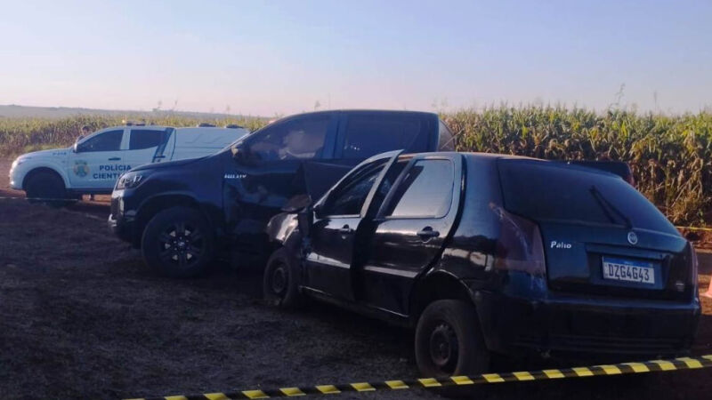 Palio colidiu na lateral da caminhonete conduzida pelo prefeito e motorista morreu 