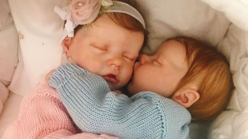 Com especialistas, leigos e até filósofos comentando o fenômeno que tomou a internet, saiba mais sobre as colecionadoras de bebês reborn