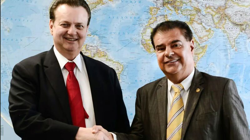 O presidente nacional do PSD, Gilberto Kassab, e o senador sul-mato-grossense Nelsinho Trad