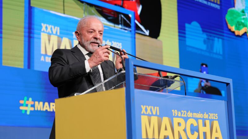 Lula anuncia programa de crédito para reforma de casas