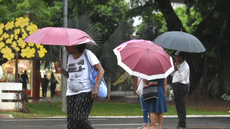 Avanço de frente fria vira o tempo e MS pode ter tempestade nesta semana