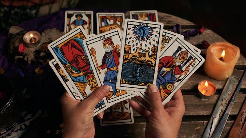 Astrologia B+: A energia do Tarô da semana entre 16 e 22 de junho. Equilíbrio entre dar e receber