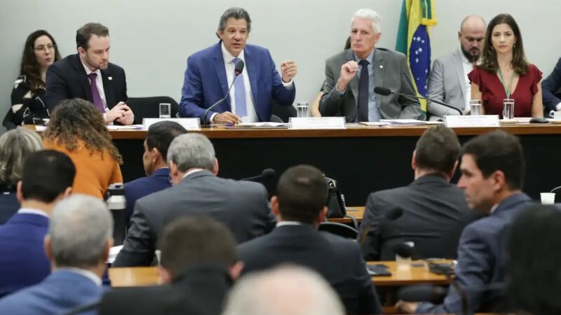Após quase três horas de duração, a audiência de Fernando Haddad sobre as medidas de compensação ao aumento do Imposto sobre Operações Financeiras (IOF) foi encerrada