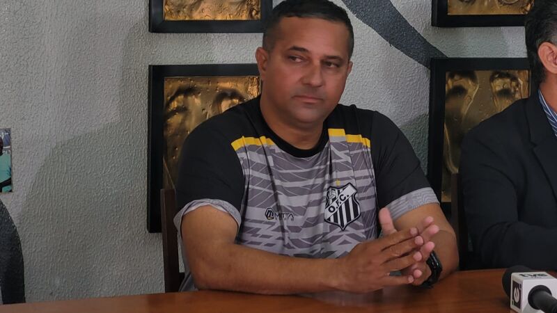 Raphael Pereira, novo treinador do Operário