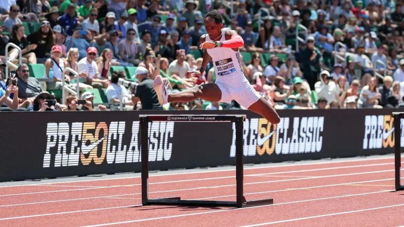 Duas vezes medalhista olímpico de bronze, ele, atualmente, é o terceiro do mundo no ranking da prova na World Athletics