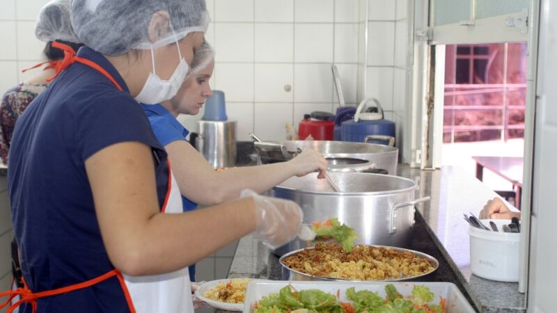Rede Municipal de Ensino de Campo Grande, no ano passado, contava com aproximadamente 111.378 alunos, que até o mês de junho de 2025 caíram para 111.255 matriculados
