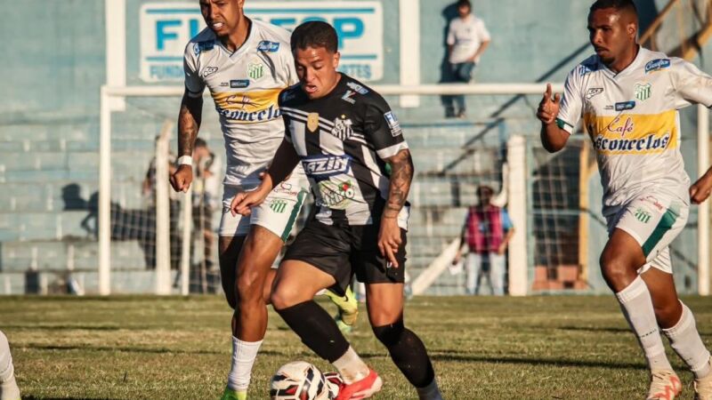 Galo não conseguiu manter a vantagem que tinha e o empate em casa segura o time na sétima posição