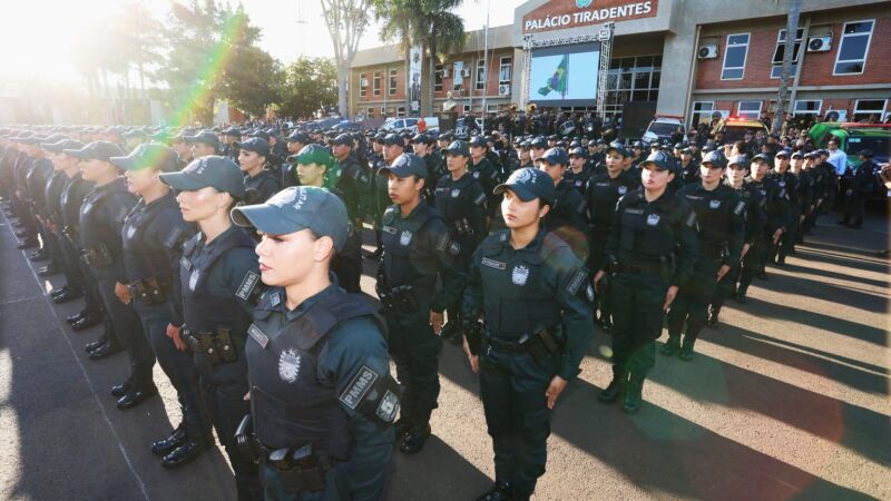 São 291 homens e 136 mulheres que participaram da formatura na última quinta-feira no comando da Polícia Militar de MS