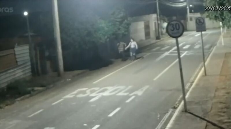 O crime aconteceu na Rua Borneu às 22h35, do dia 22 de julho