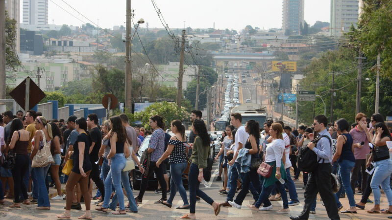 A prova discursiva da edição 2025 do CNU será realizada neste domingo (7)