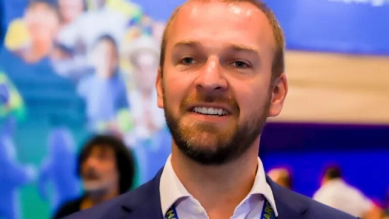 Henrique Budke se afastou do cargo de prefeito para cuidar da sua defesa