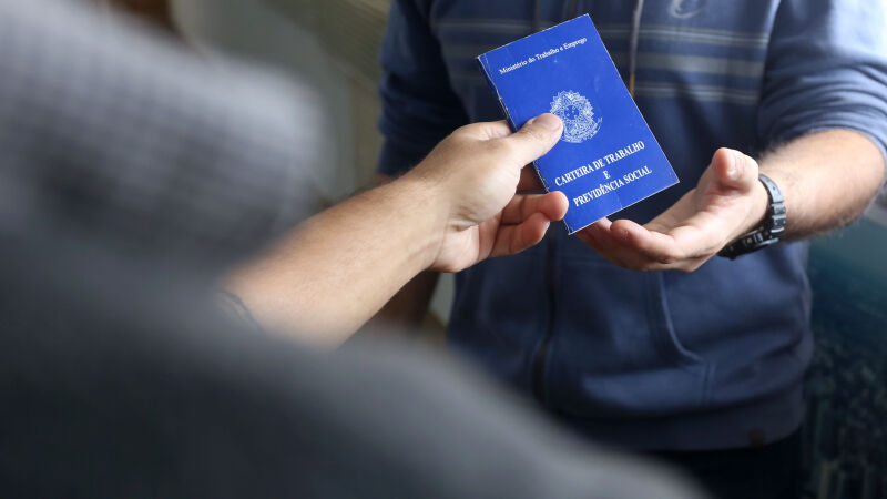 dados da divulgação mensal da Pnad Contínua apontam para 102,7 milhões na dita 