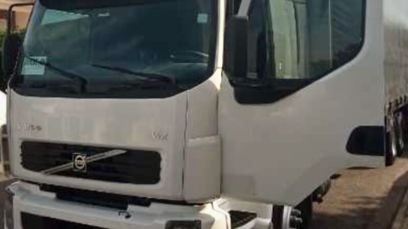 Caminhão Volvo que era usado pelos traficantes