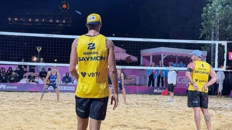 A vitória de 2 a 1 sobre os suecos garantiu o segundo lugar do grupo para Saymon e George