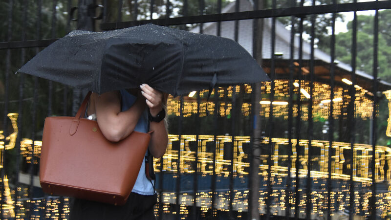Campo Grande amanhece nublada e chuvosa, previsão indica que semana seguirá da mesma forma