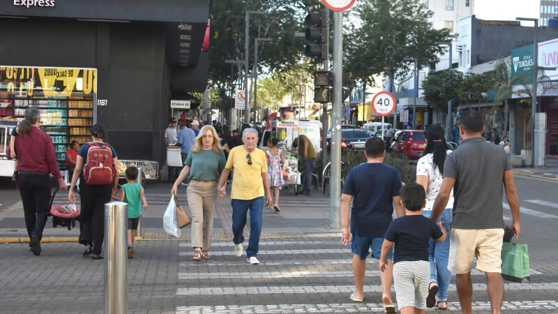 Lojas ficarão abertas até às 22h