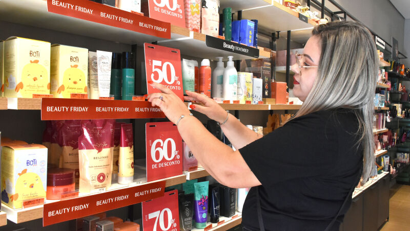 Volume de serviços dispara em MS 