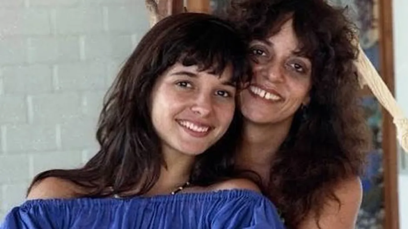 Gloria Perez e sua filha Daniella, que foi brutalmente assassinada em 1992