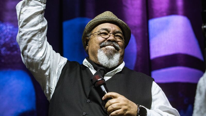 Jorge Aragão fará show gratuito em Campo Grande