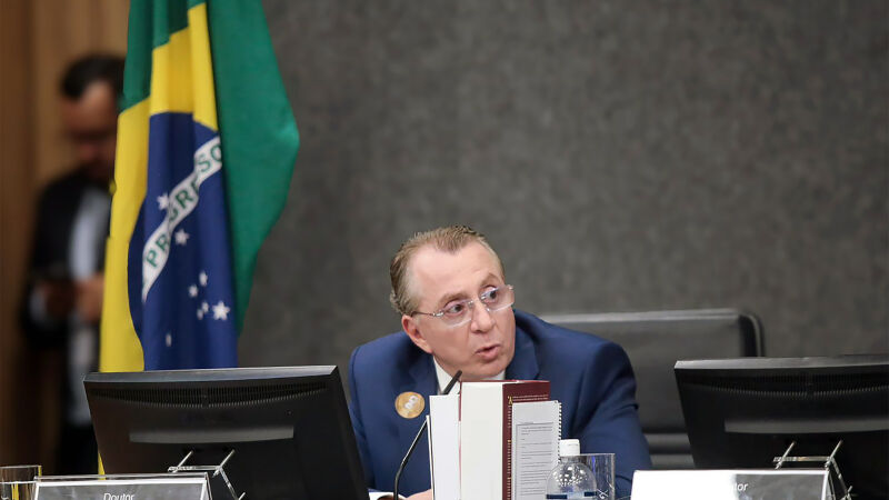 Mansour Elias Karmouche durante sessão no Conselho Nacional de Justiça (CNJ), em Brasília (DF)
