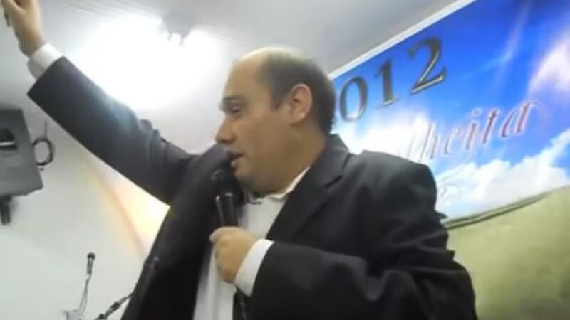 Pastor se promovia nas redes sociais prometendo curas e deixando telefone de contato
