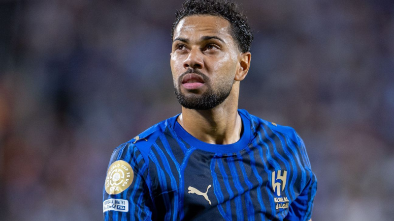 Lateral-esquerdo Renan Lodi 