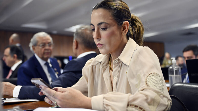 A senadora sul-mato-grossense Soraya Thronicke (Podemos) durante reunião da CCJ do Senado