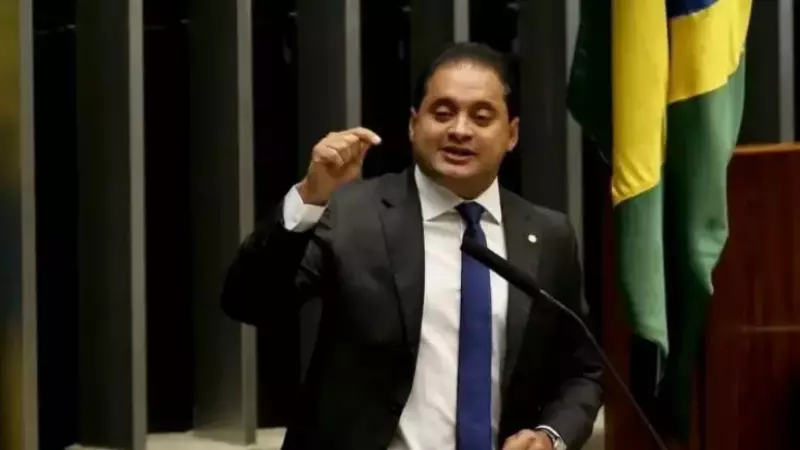 Mandados de busca foram realizados na residência do senador Weverton Rocha, do PDT do Maranhão