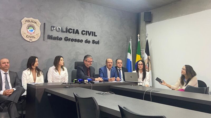 Coletiva de imprensa realizada na manhã desta terça-feira (16), na sede da Delegacia Geral de Polícia Civil (DGPC), com diversos autoridades