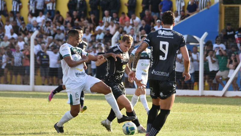 Operário e Pantanal jogaram em partida antecipada no último domingo (18)