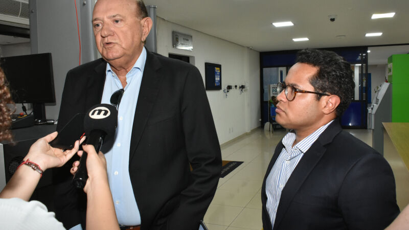 Osmar Jeronymo e Papy falaram com imprensa após reunião 